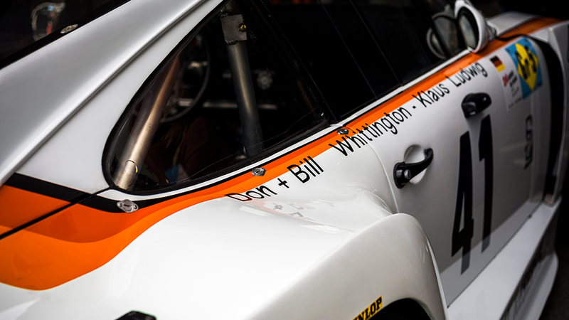 Illustration for article titled Race cars live forever: a Porsche 935 thrives on Los Angeles streetsÂ